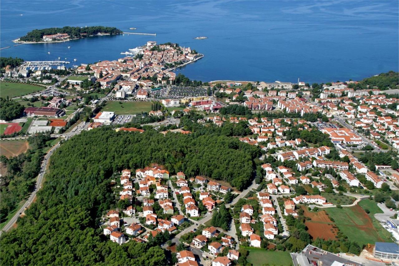 Apartments Pernar Пореч Екстериор снимка