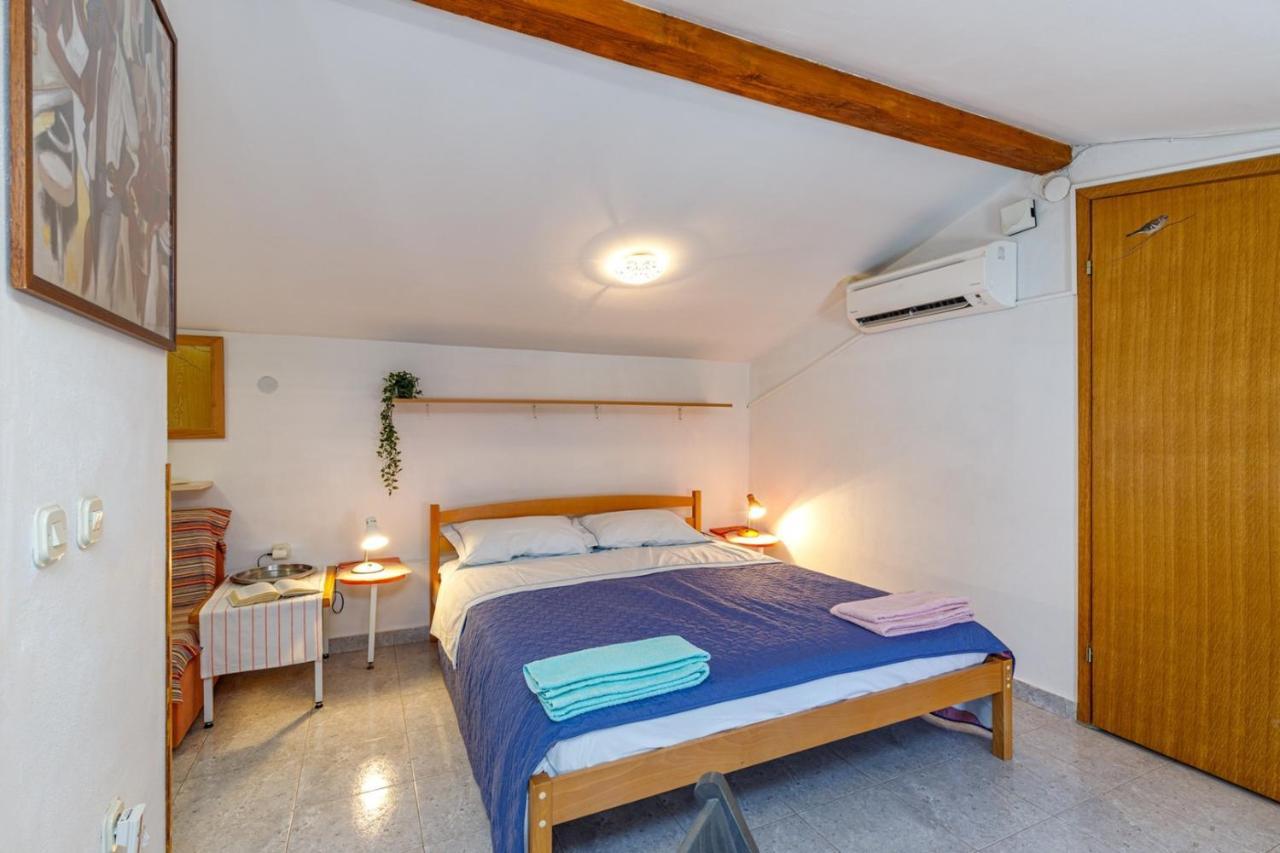 Apartments Pernar Пореч Екстериор снимка