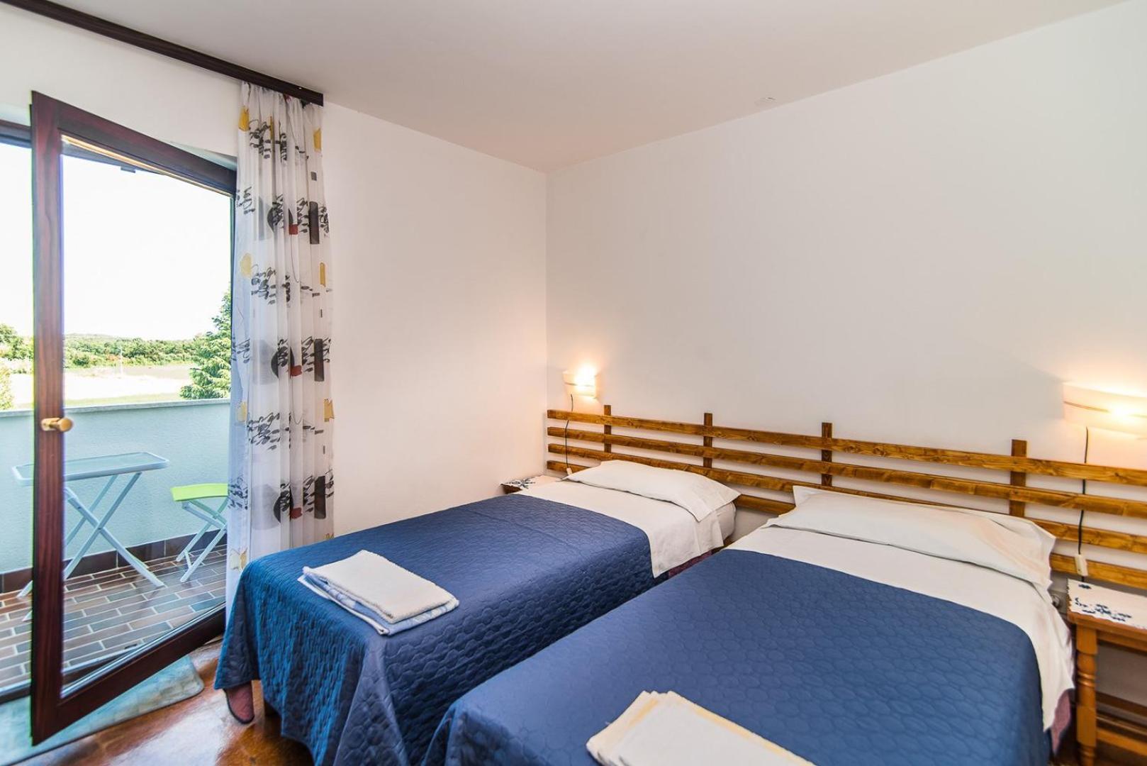 Apartments Pernar Пореч Стая снимка